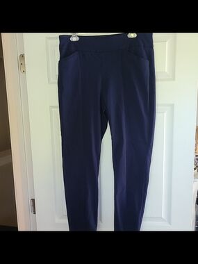 Chico's Women's Navy Solid Flat Front Dress Pants Petite 2 Short Rayon Blend